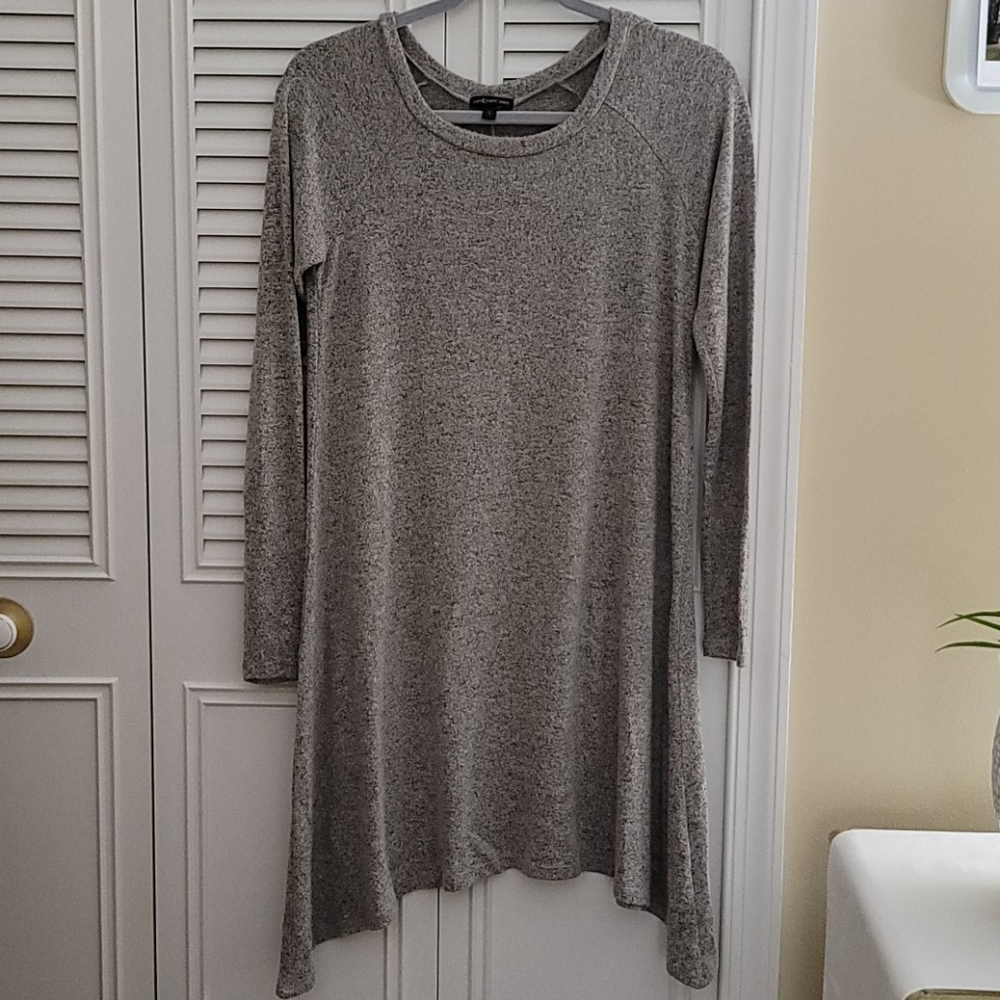 Knit dress sharkbite hem